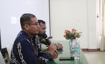 Bila masyarakat mendapatkan dan melihat pelanggaran pemilu dapat melaporkannya kepada pihak terkait dengan tata cara dan mekanisme yang telah diatur : Romi Juliansyah